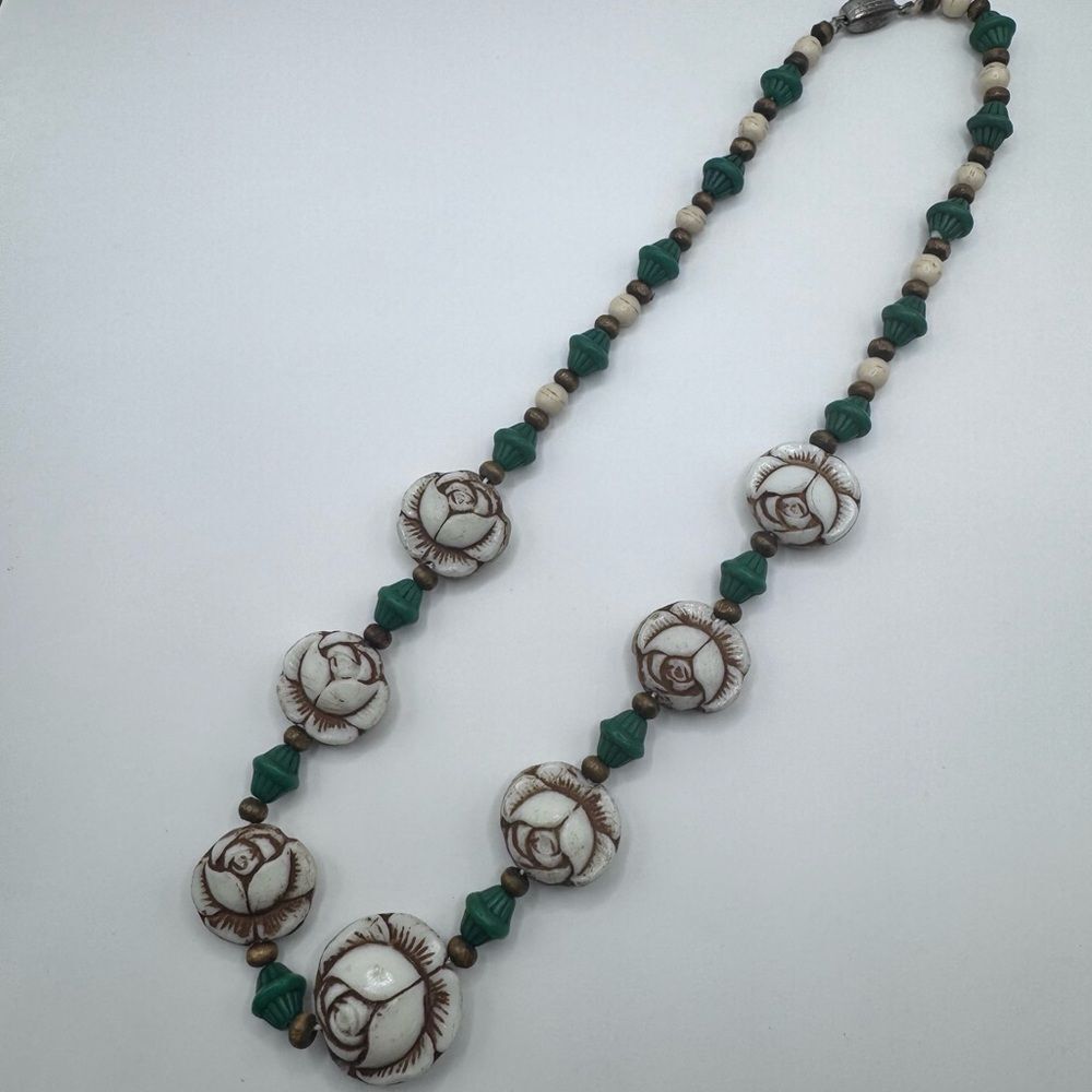 Czechoslovakia Uranium Glass Molded Glass Roses Necklace Art Deco Rare